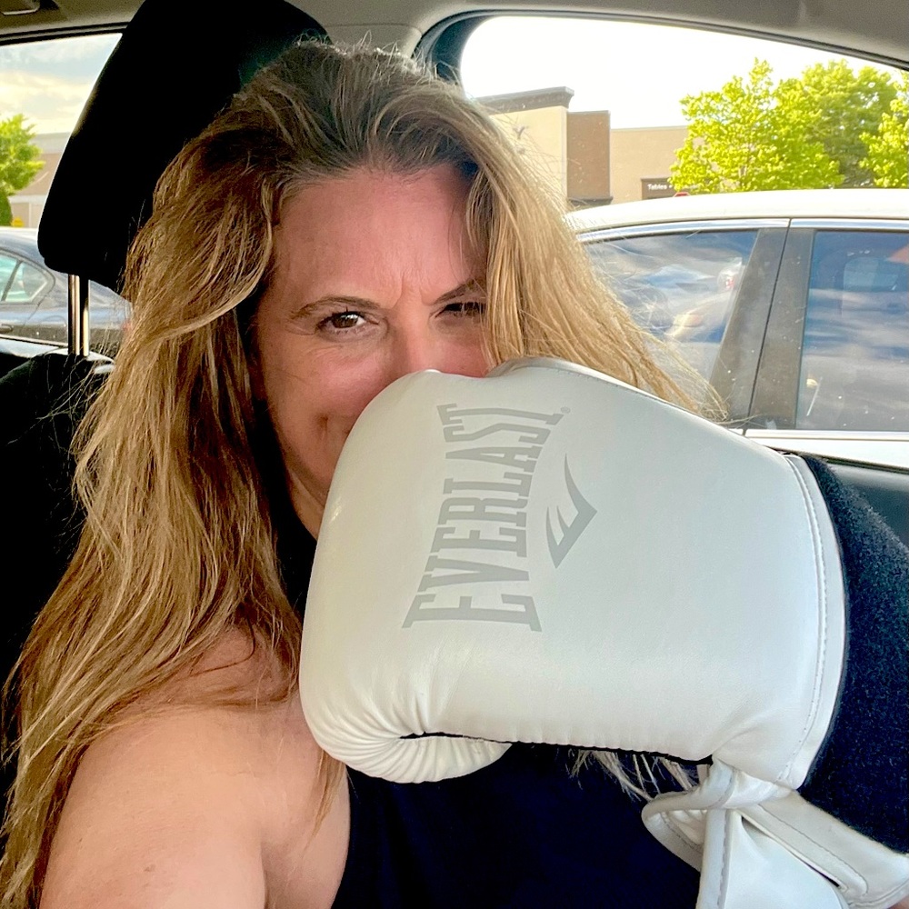 Meet your Posher, Joyce